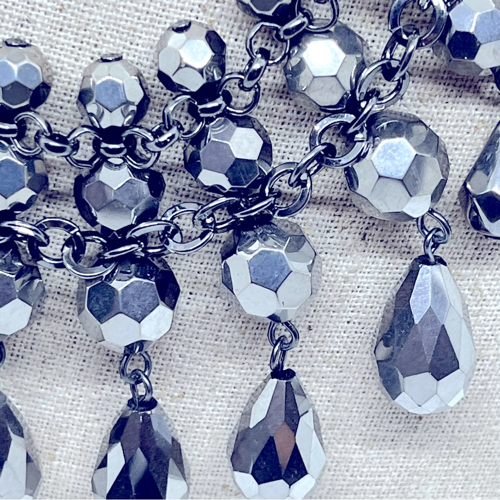 NWOT 18’ Silver Tone Faceted Glass Chunky Bead Statement Necklace Smokey Chain - Picture 8 of 11